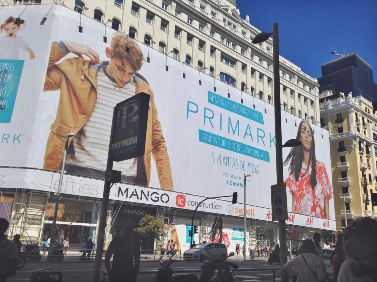 La Reina De Gran Via - Parking Tph Bed & Breakfast Madrid Exterior foto